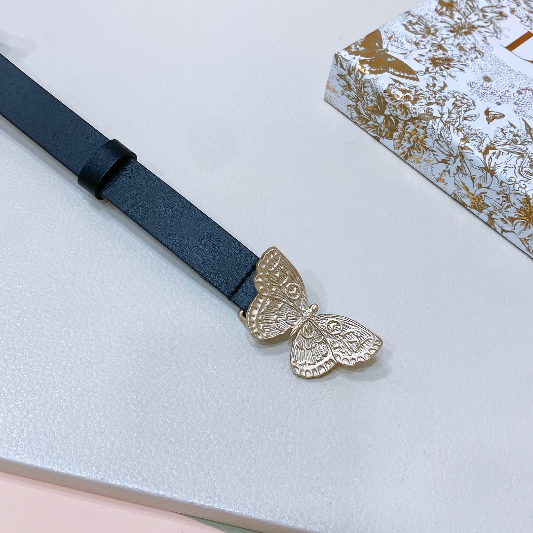 ディオール「Dior」Métamorphose スムースレザー バタフライバックル ベルト100CM