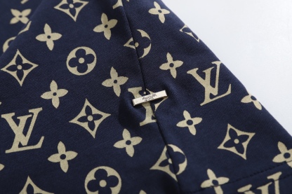 ルイ・ヴィトン「Louis Vuitton」モノグラムオールオーバー 半袖Tシャツ
