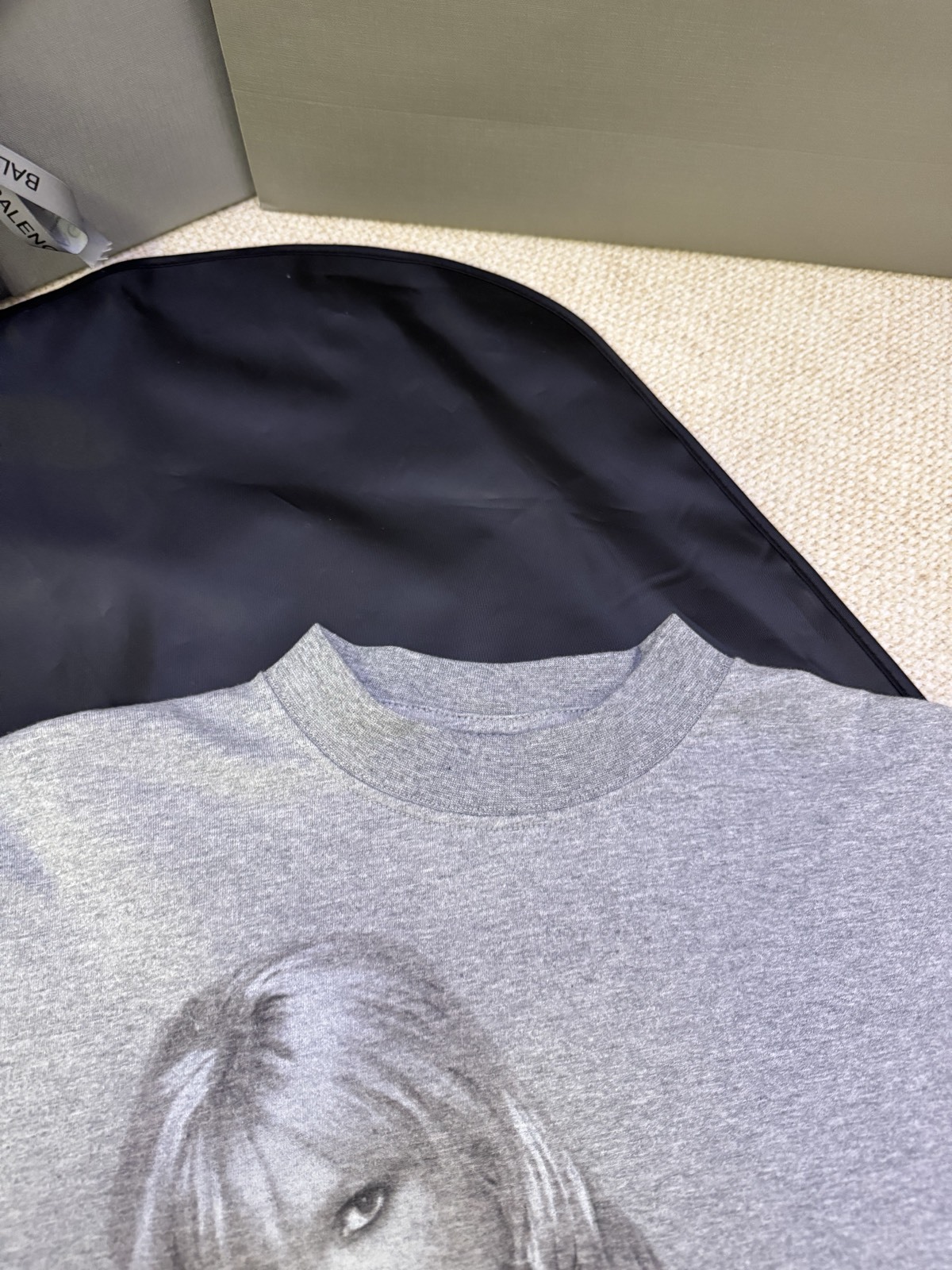 バレンシアガ「Balenciaga」ブリトニー・スピアーズ ポートレート プリントTシャツ