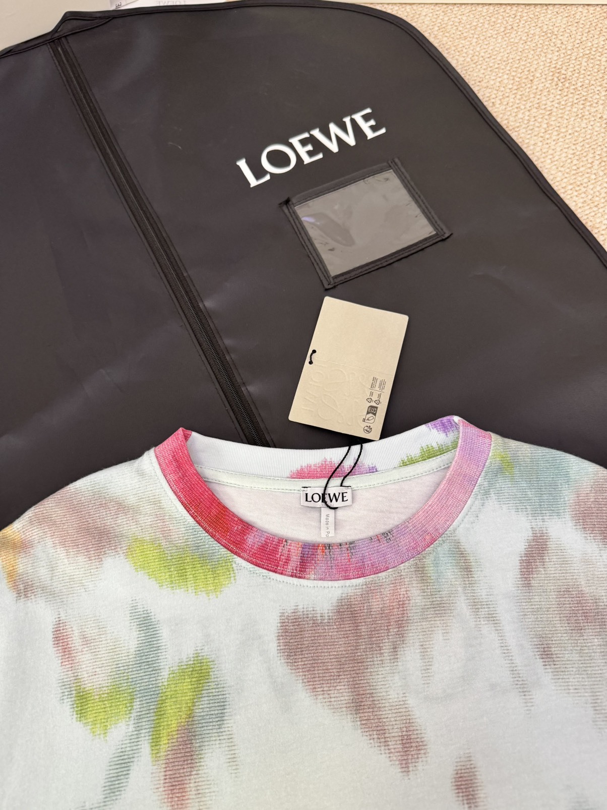 ロエベ「Loewe」フローラル プリント クルーネックTシャツ