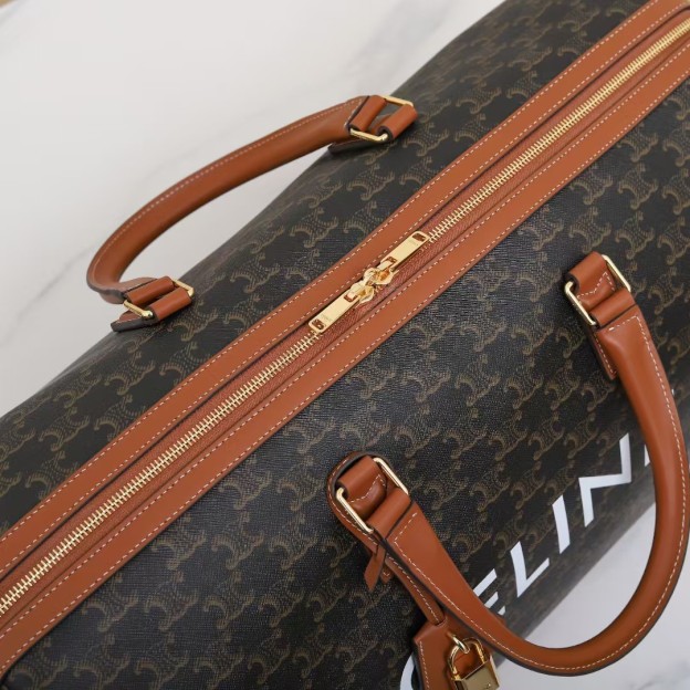 セリーヌ「Celine」トリアンンフ モノグラム トラベルバッグ