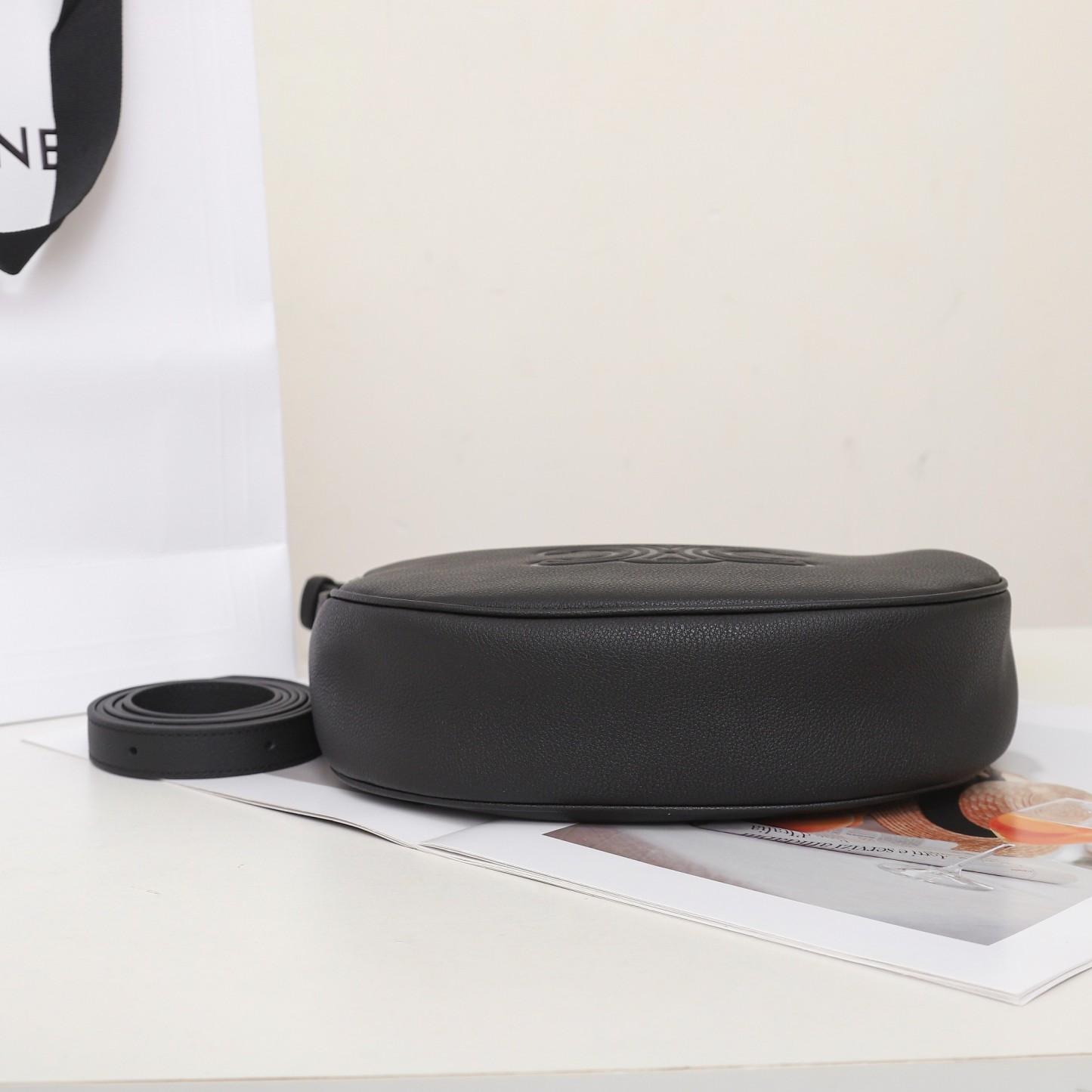 セリーヌ「Celine」Triomphe Canvas ホボショルダーバッグ