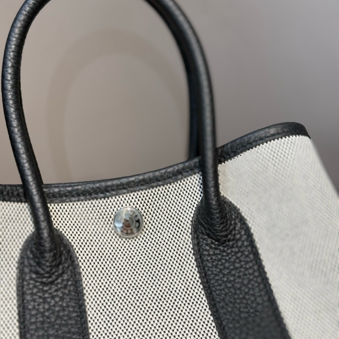 エルメス「Hermès」 Neo Garden Party 23 ショルダーバッグ