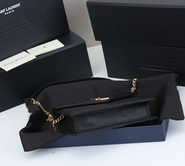 サンローラン「Saint Laurent」なし☆YSL モノグラム エンベロープ チェーンウォレット