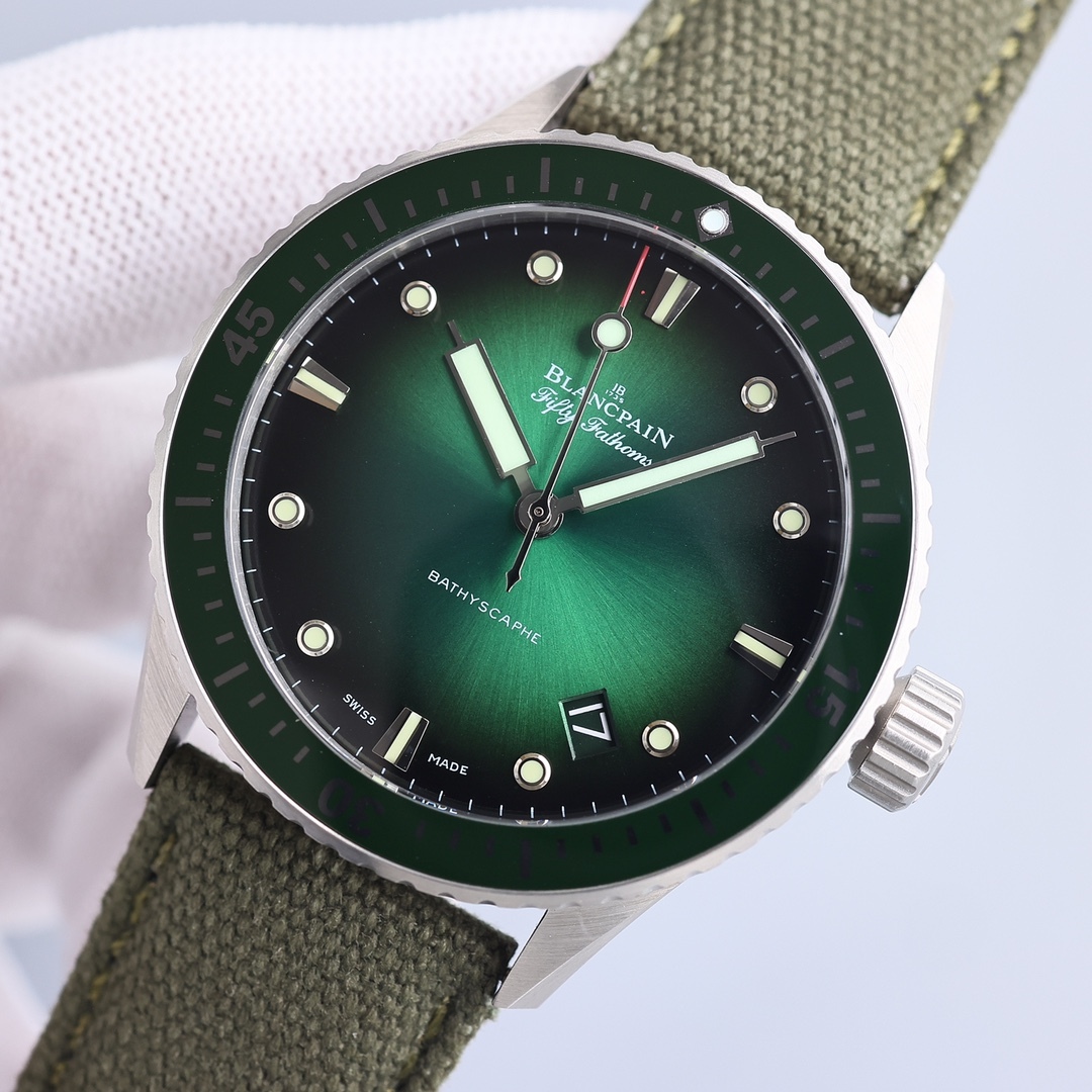 ブランパン「Blancpain」フィフティ・ファゾム自動巻きダイバーズウォッチ43mm