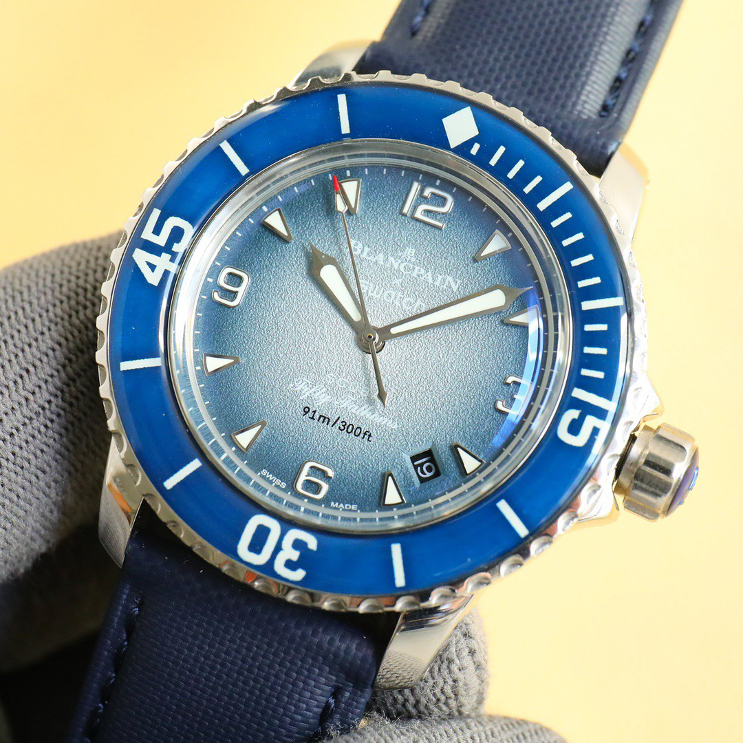 ブランパン「Blancpain」フィフティ・ファゾム自動巻きダイバーズウォッチ45mm