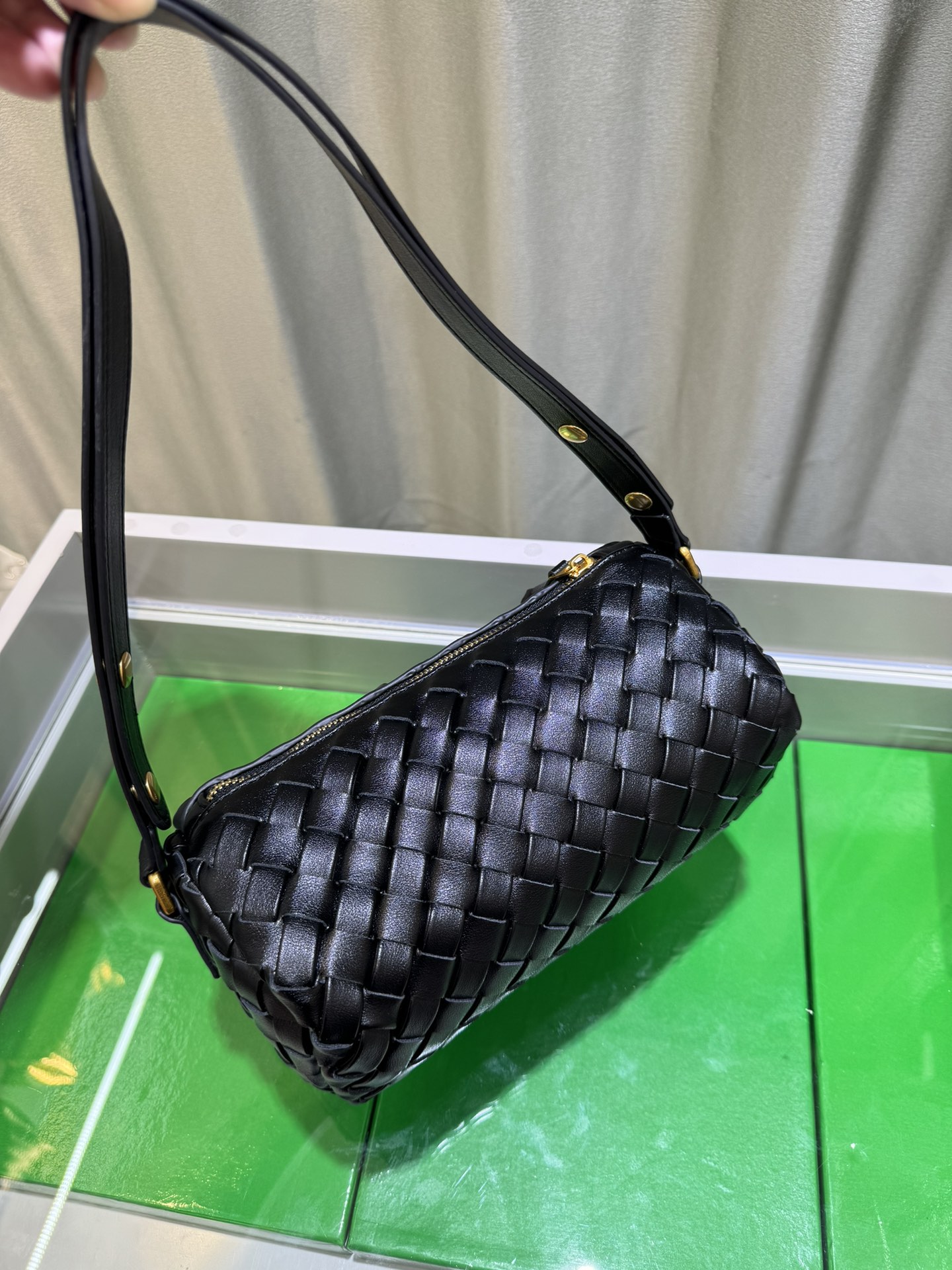 ボッテガ・ヴェネタ「Bottega Veneta」2024早秋 大中華区限定 ショルダーバッグ