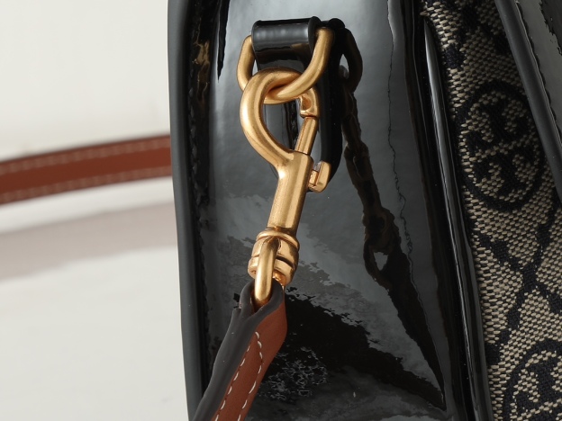 トリー バーチ「Tory Burch」Tofu ショルダーバッグ