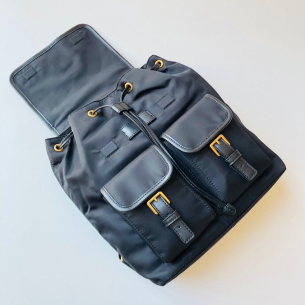 トリー バーチ「Tory Burch」TB パッチワークレザータグ バックパック