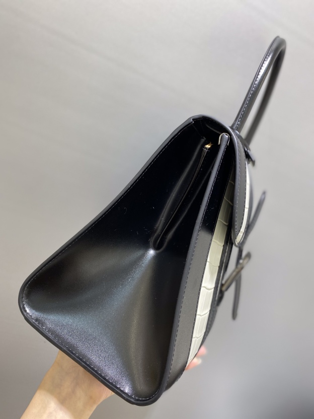 デルヴォー「Delvaux」 BL シリーズ ボックスレザー＆ホワイトリザード ハンドバッグ