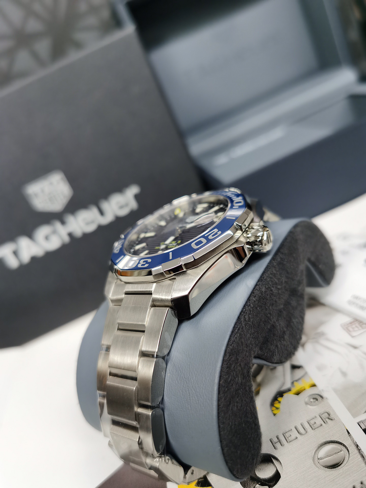 タグ・ホイヤー「TAG Heuer」アクアレーサー プロフェッショナル 300 メンズ メカニカルウォッチ 43mm