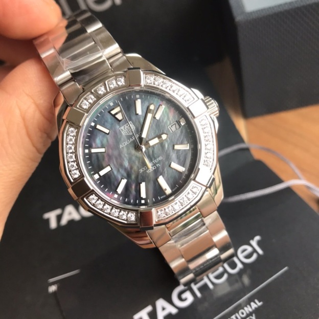 タグ・ホイヤー「TAG Heuer」アクアレーサークォーツ レディース 腕時計35mm