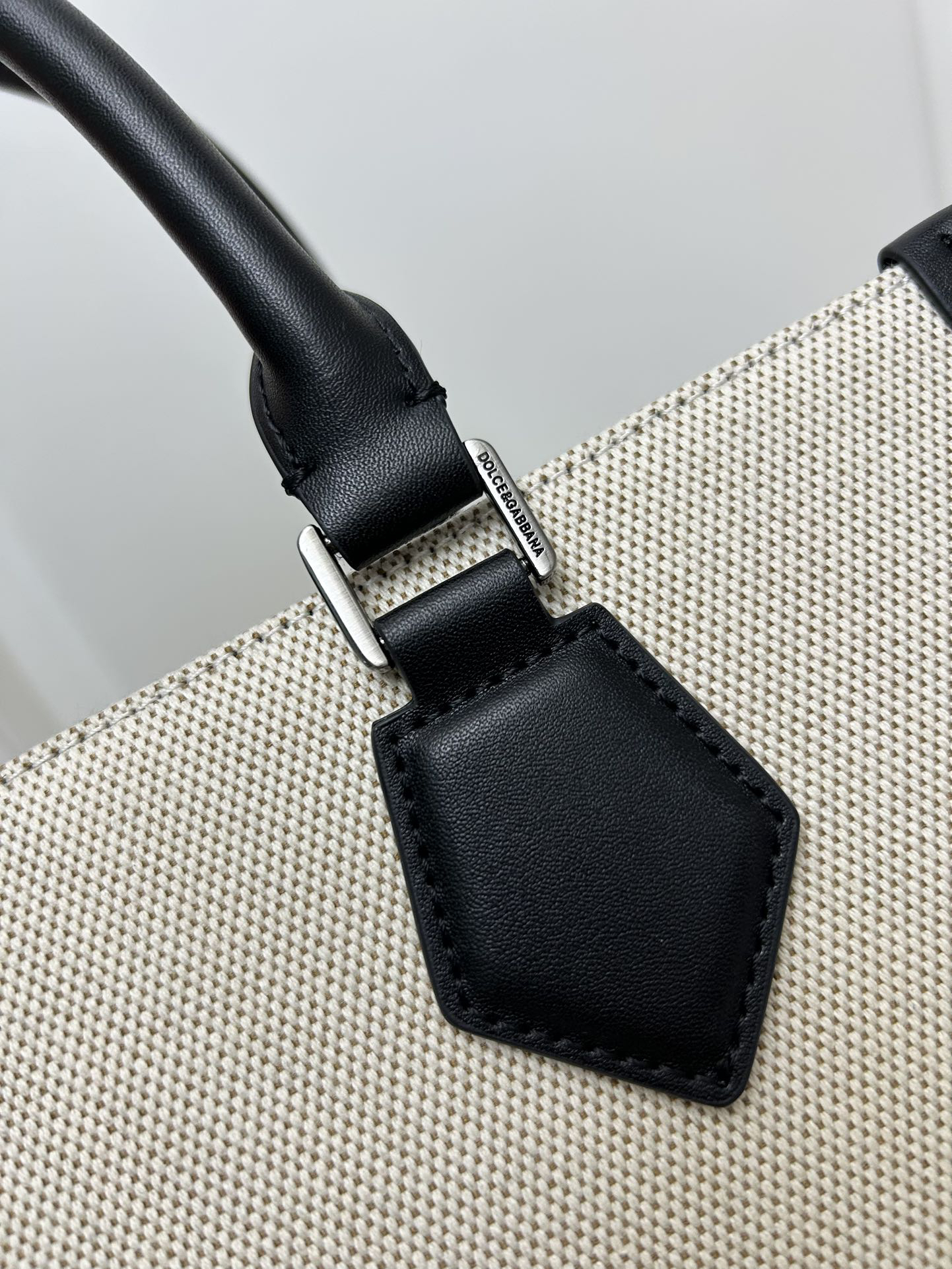 ドルチェ・アンド・ガッバーナ「D&G」キャンバス&レザー トートバッグ