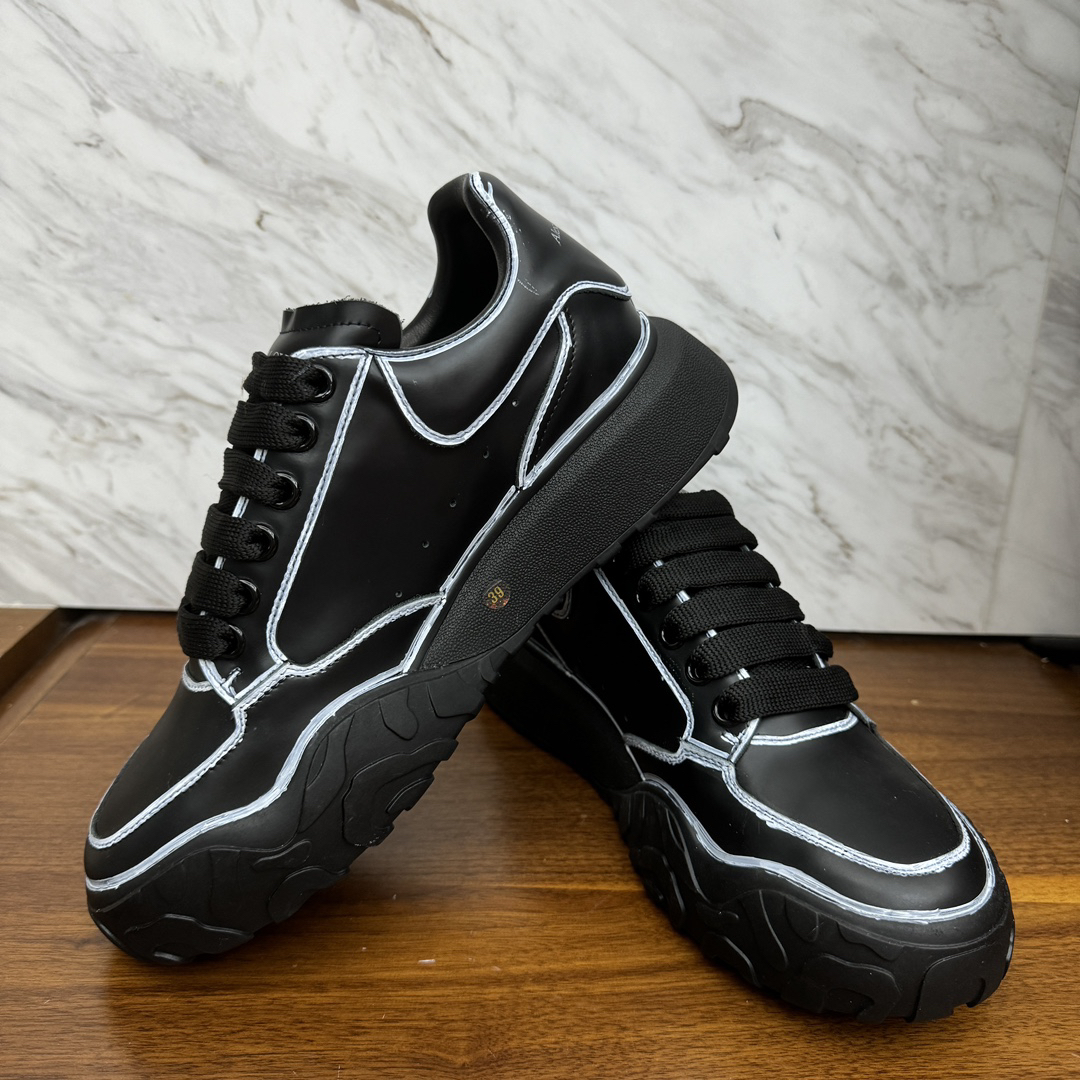 アレキサンダー・マックイーン［Alexander McQueen］Oversized Sneaker "Silk Gloss Leather" スニーカー
