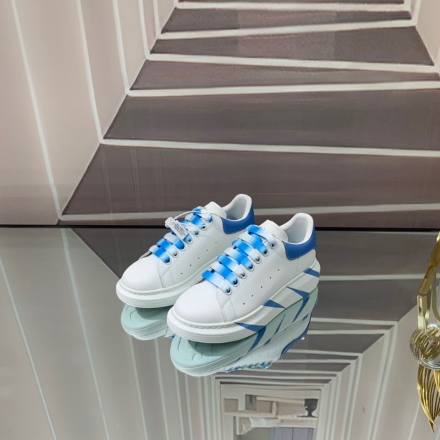 アレキサンダー・マックイーン［Alexander McQueen］Oversized Sneaker "Premium Calf Lining" スニーカー