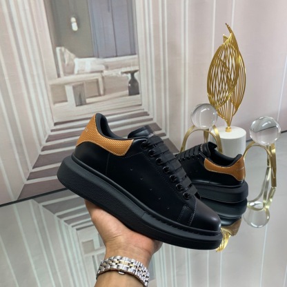 アレキサンダー・マックイーン［Alexander McQueen］Oversized Sneaker "Textured Waterproof" スニーカー
