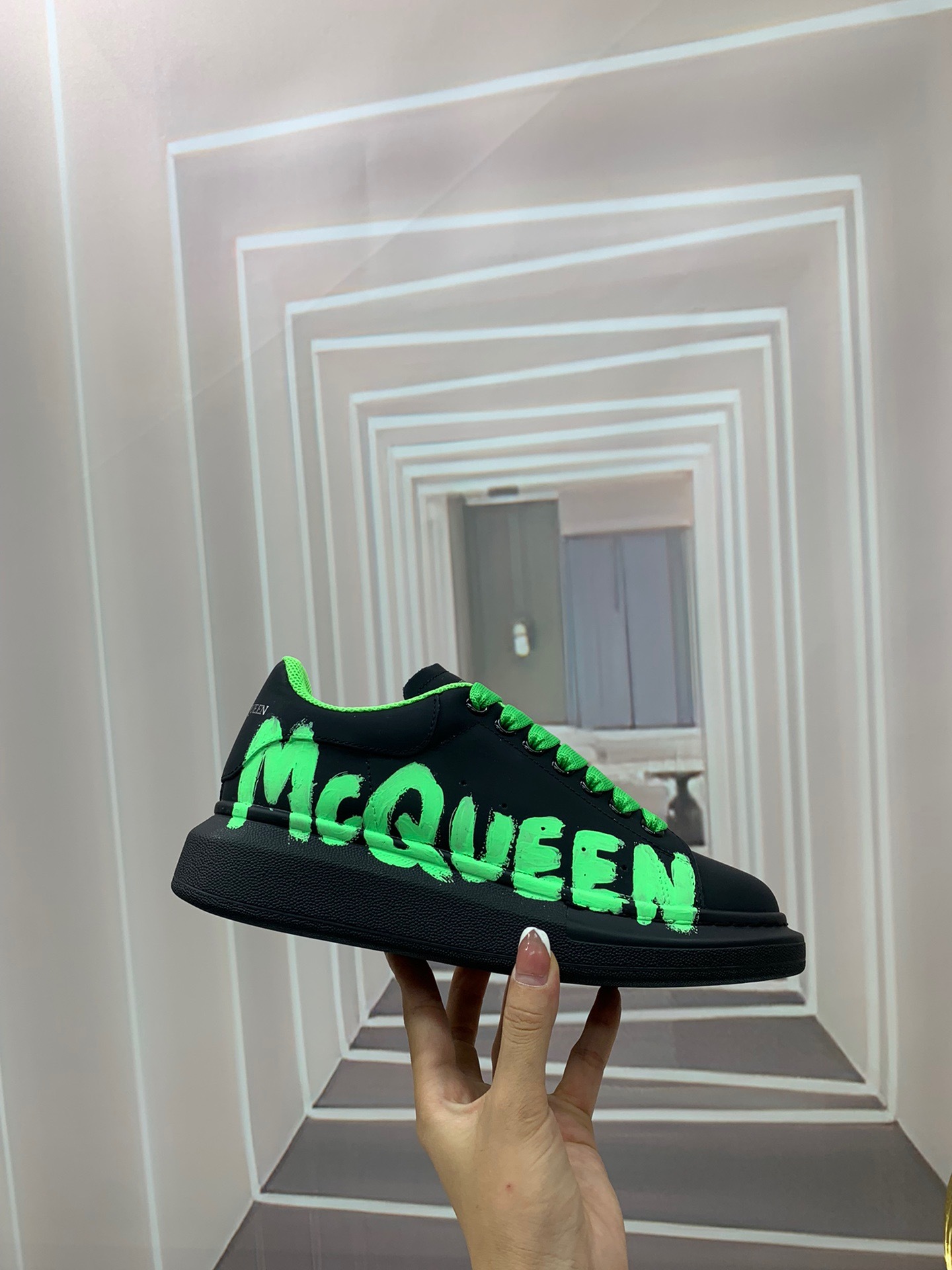 アレキサンダー・マックイーン［Alexander McQueen］Oversized Sneaker スニーカー