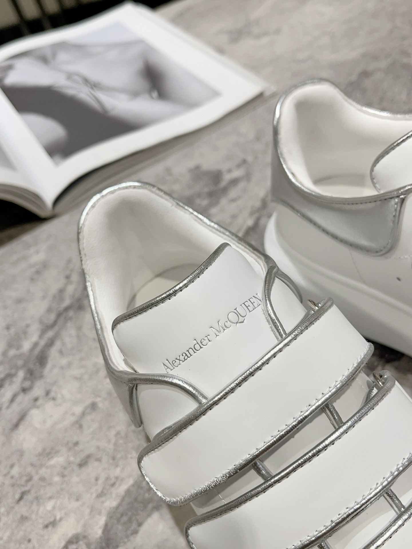 アレキサンダー・マックイーン［Alexander McQueen］Oversized Sneaker スニーカー