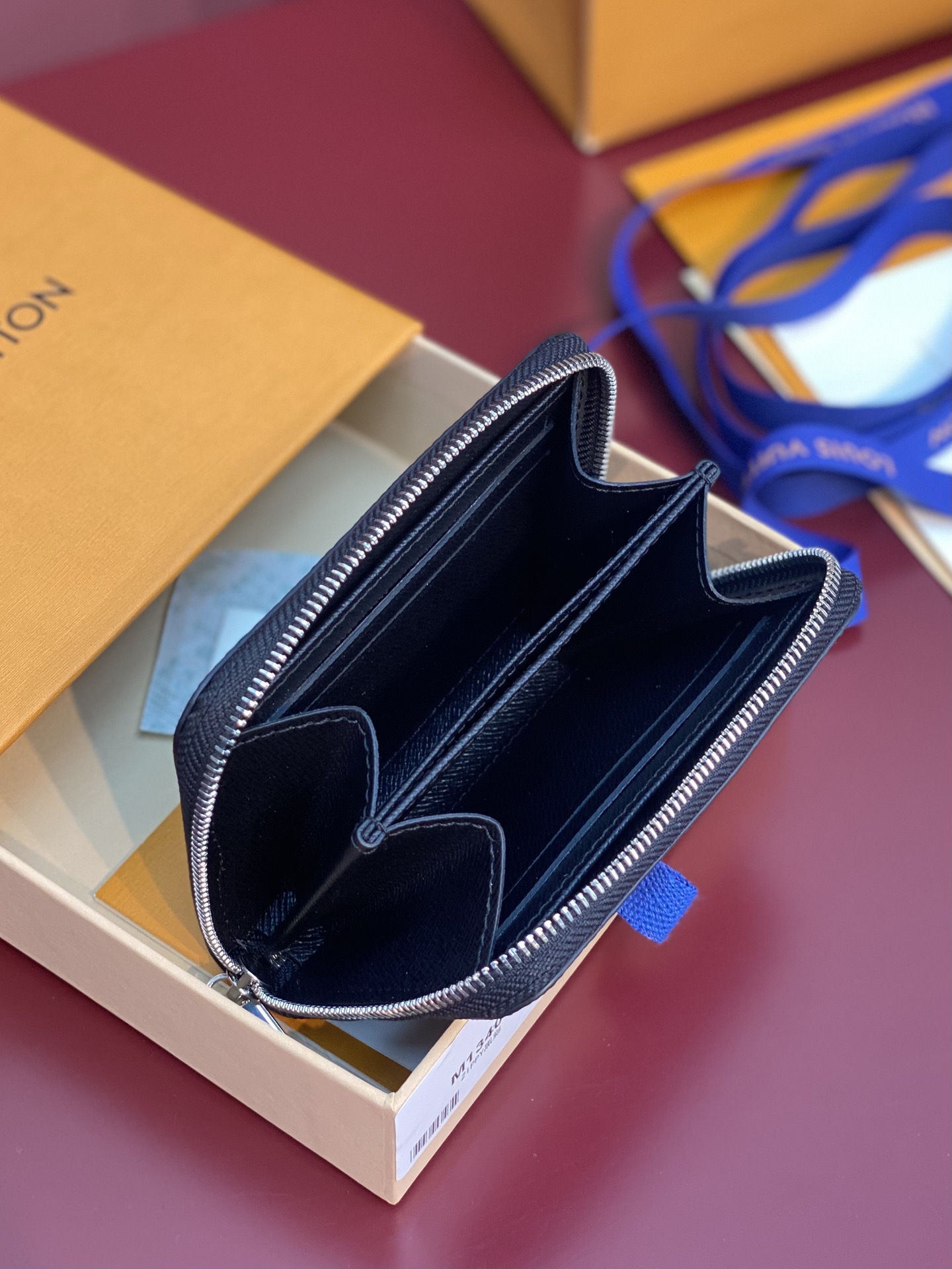 ルイ・ヴィトン「Louis Vuitton」LV × TM ジッピー･コイン パース