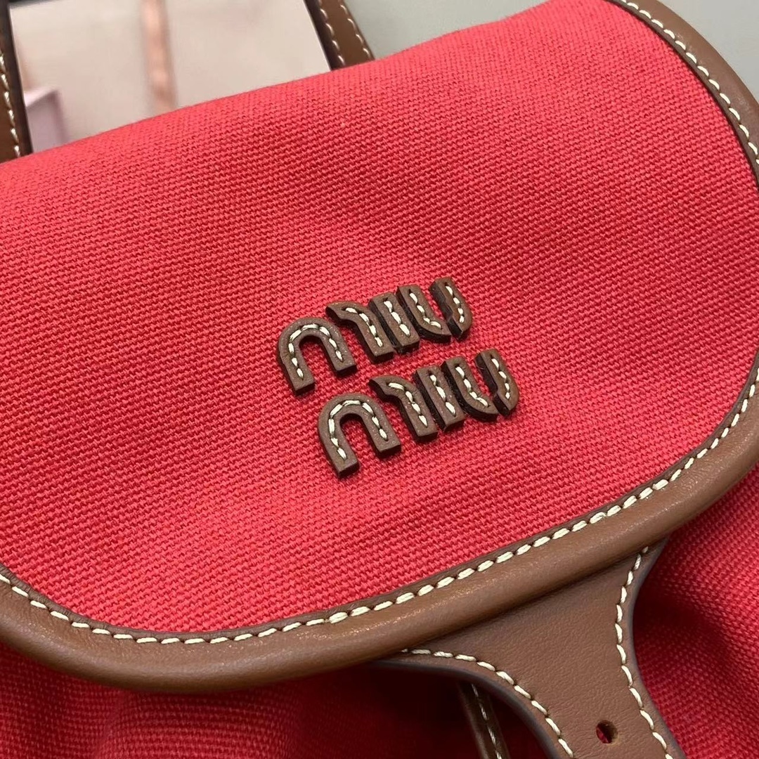 ミュウミュウ「Miu Miu」バックパック レザー＆キャンバス デュアルストラップ ショルダーバッグ