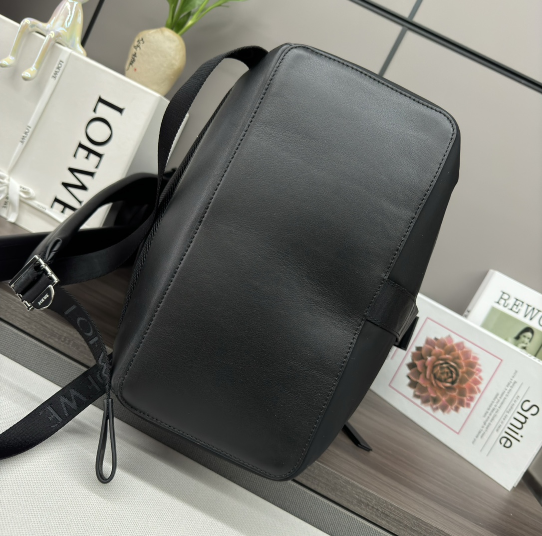 ロエベ「Loewe」Flex バックパック