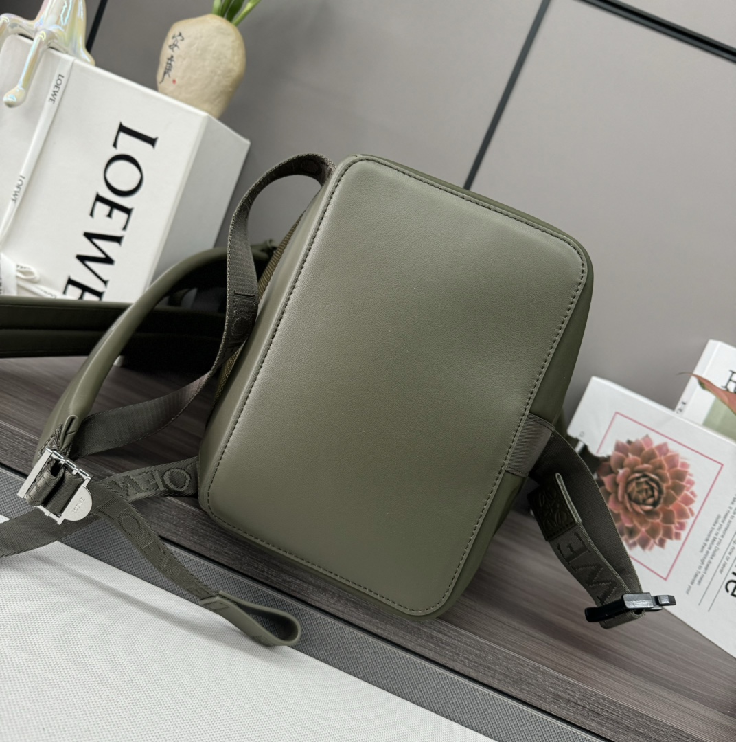 ロエベ「Loewe」Flex バックパック