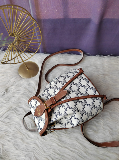 セリーヌ「Celine」Triomphe ミニ バックパック