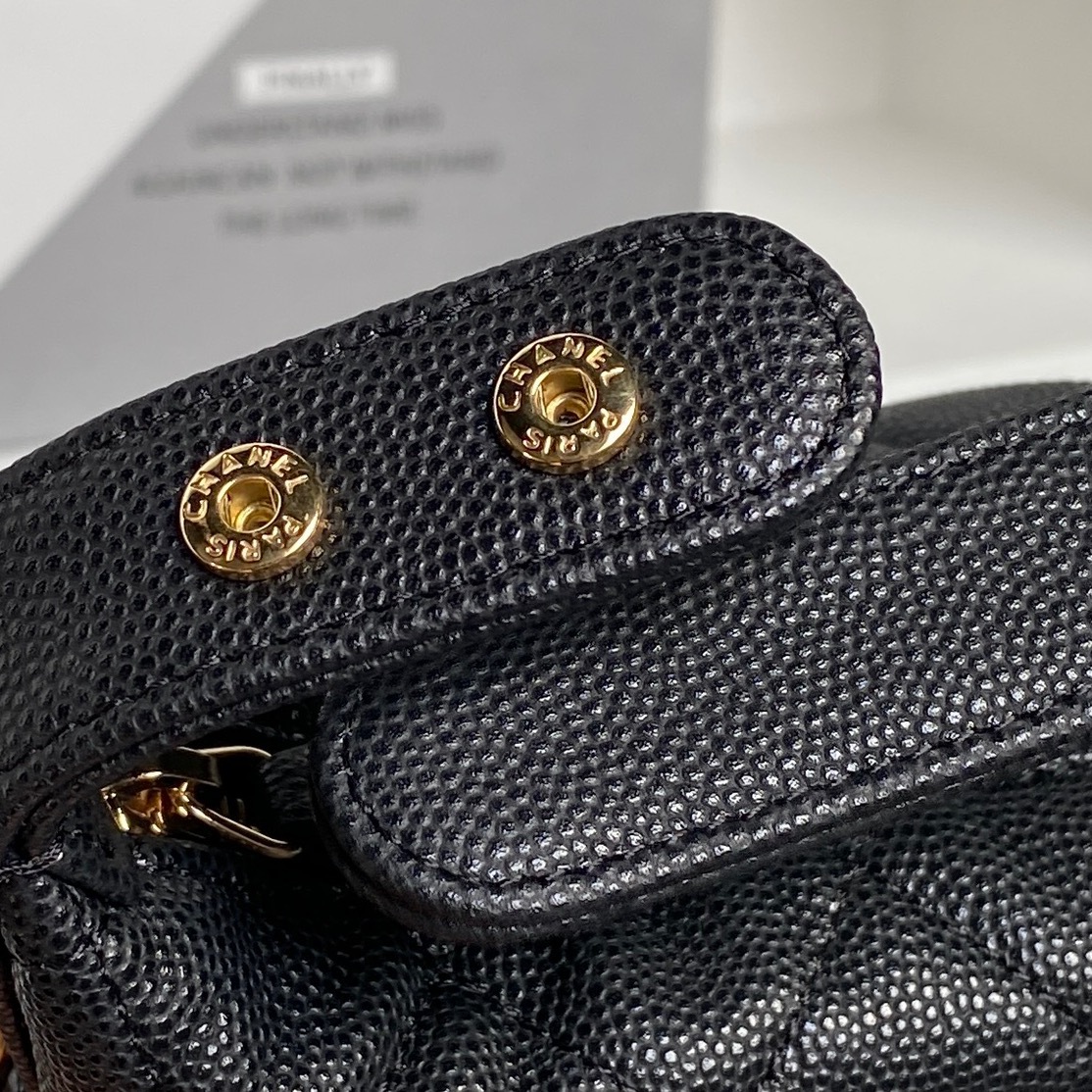 シャネル「Chanel」クラシック ラメータルチェーン ウォレットオンチェーン