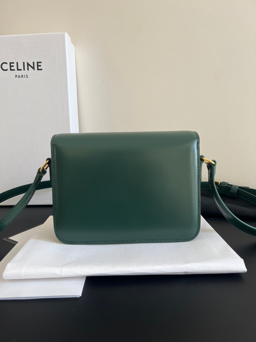 セリーヌ「Celine」CELINE トリオンフ ダブルCロック ウォレット
