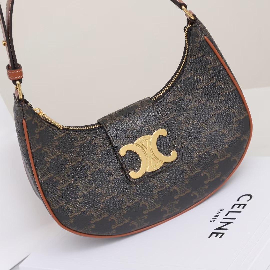 セリーヌ「Celine」 AVA モノグラム アンダーアームバッグ