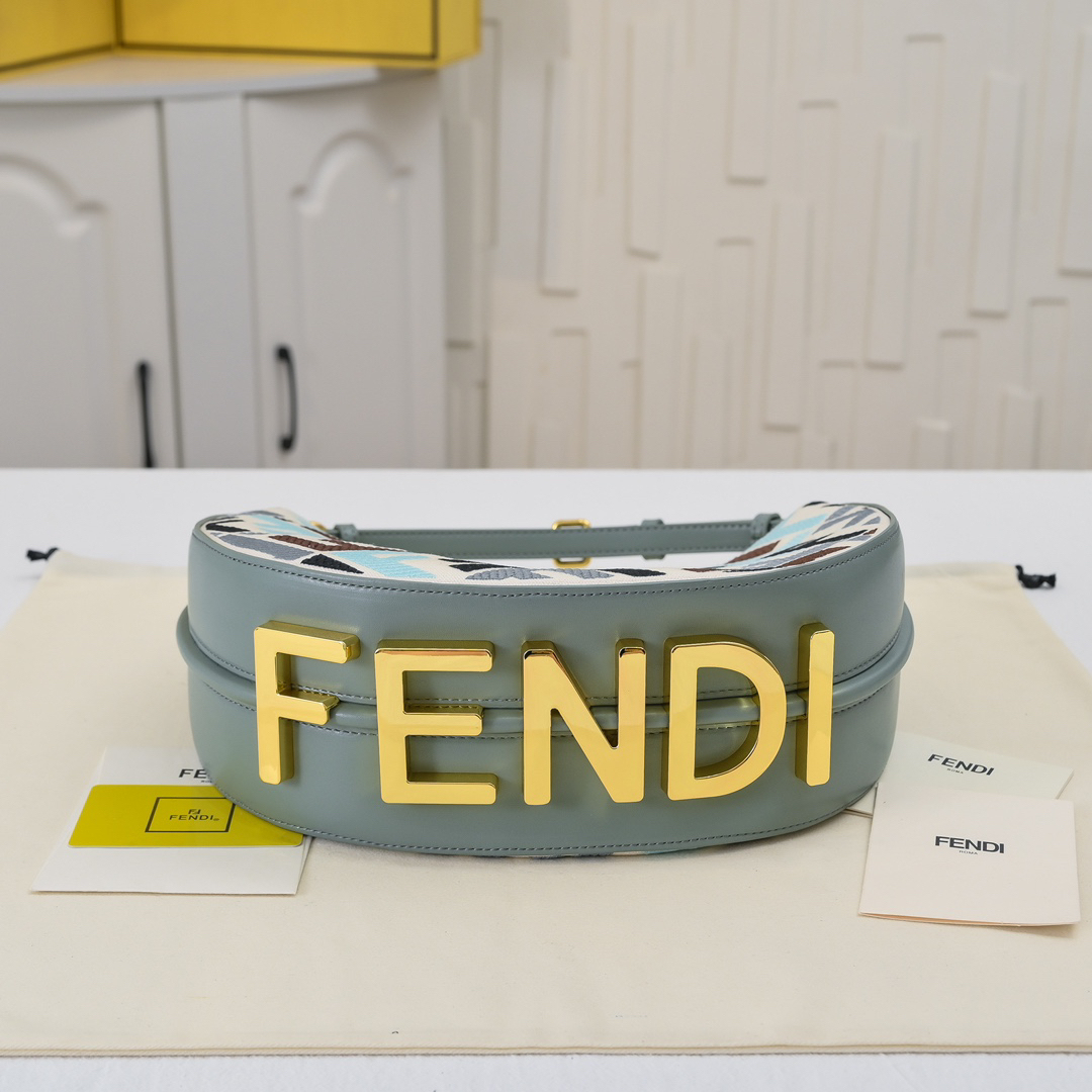 フェンディ「Fendi」Fendigraphy スモール ホボバッグ