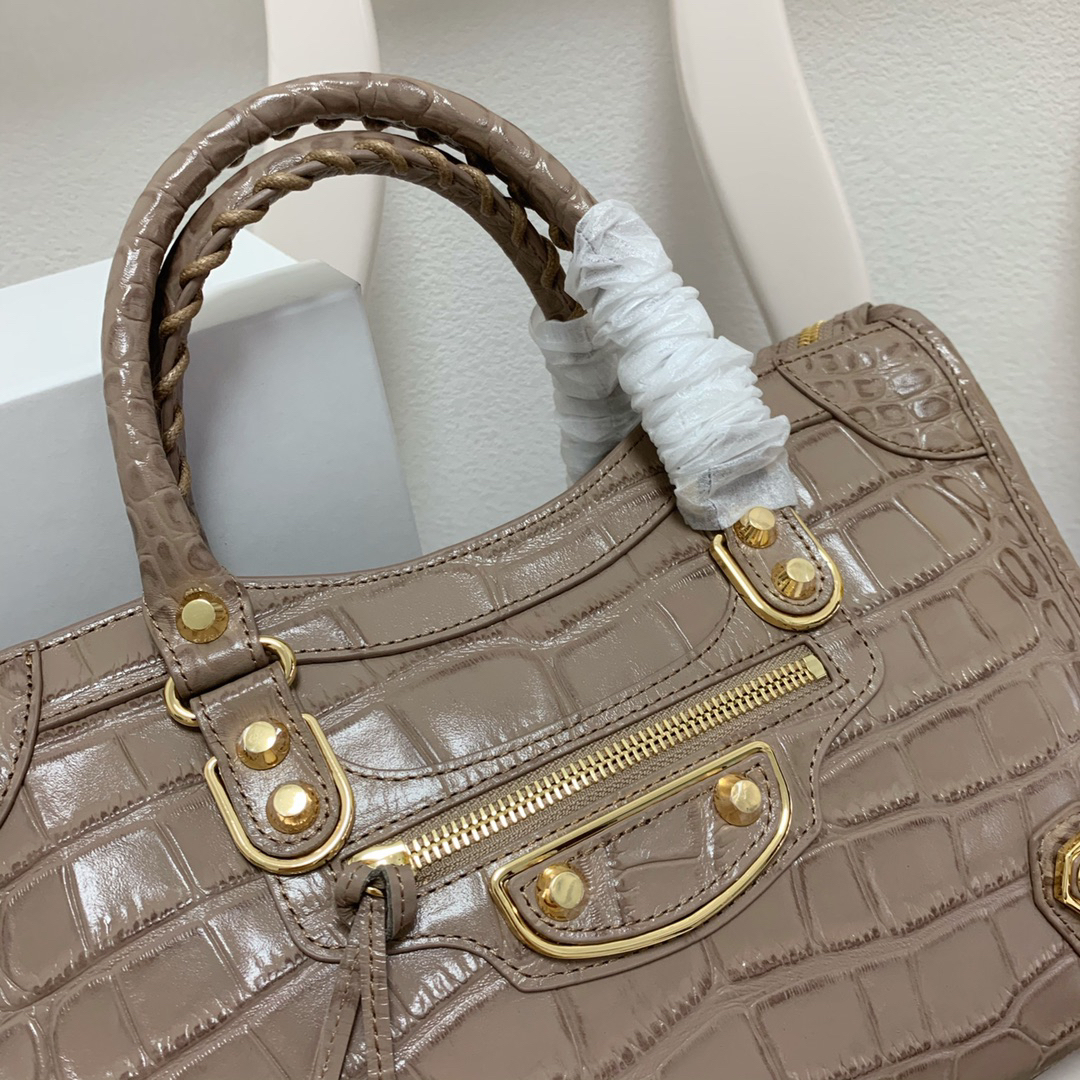 バレンシアガ「Balenciaga」Hourglass クロコダイルエンボス レザーバッグ