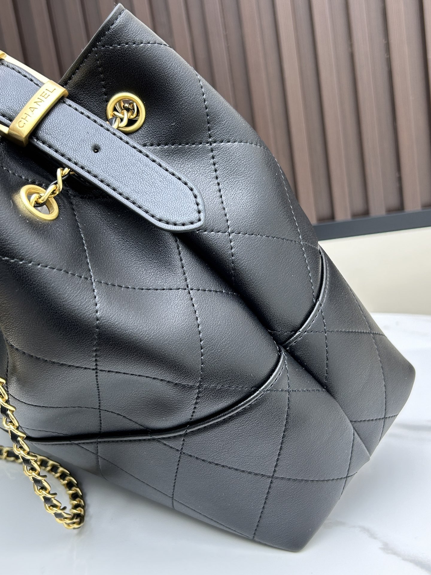 シャネル「Chanel」25A クイルティング トートバッグ アンティークゴールド レディース ショッピングバッグ