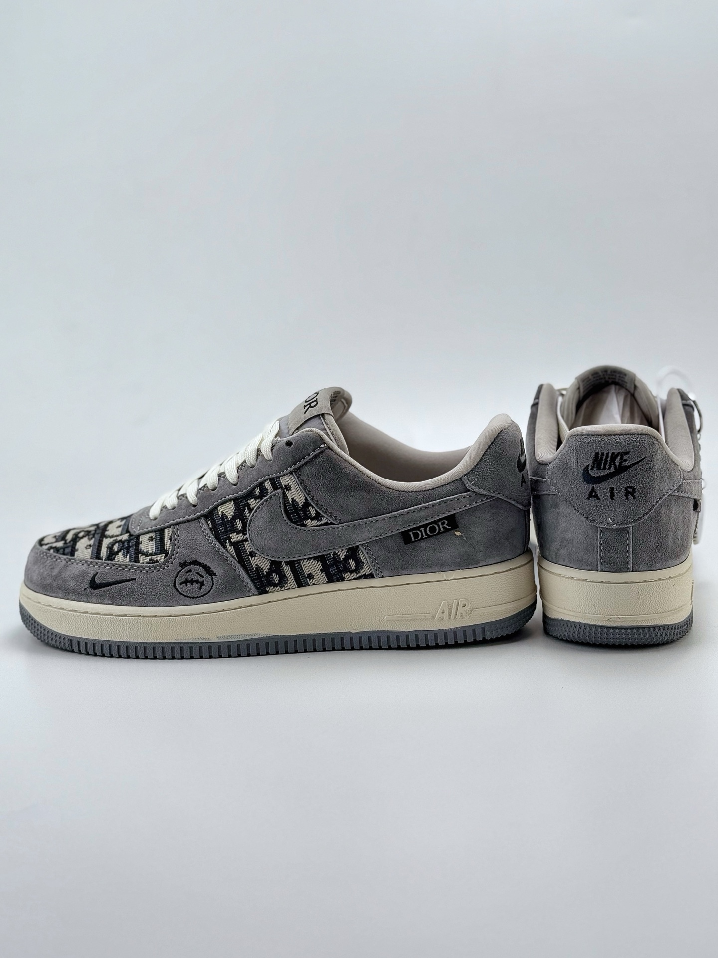 「限定コラボモデル」DIOR x Travis Scott x Nike Air Force 1 Low 07 スニーカー-ISETAN PRESTIGE CURATED