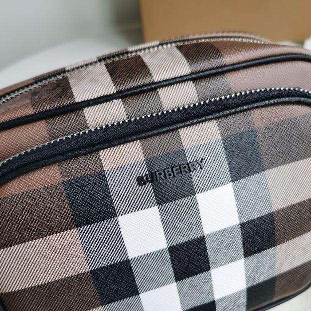 バーバリー「Burberry」チェック柄 スリングバッグ