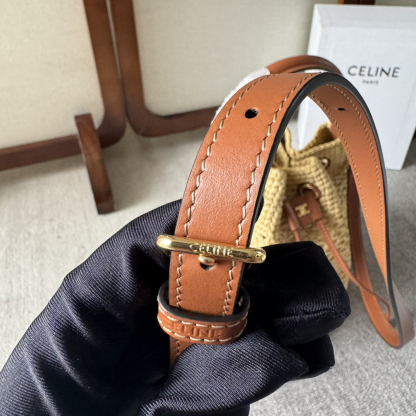 セリーヌ「Celine」＆カーフレザー クラシックバスケットバッグ