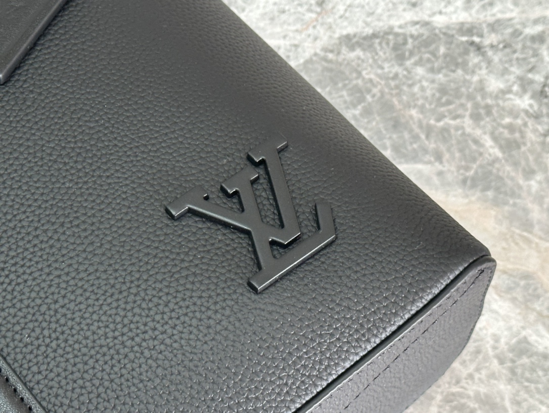 ルイ・ヴィトン「Louis Vuitton」LOCK IT TOTE バッグ