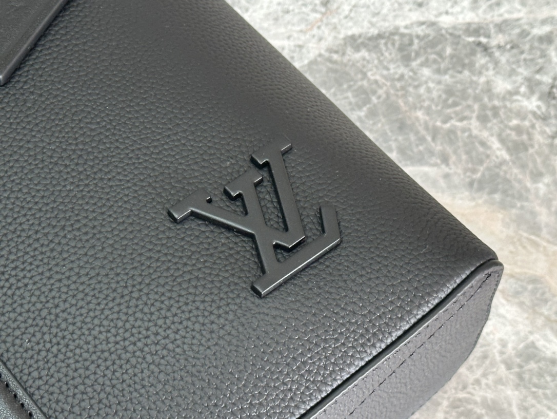 ルイ・ヴィトン「Louis Vuitton」LOCK IT TOTE バッグ