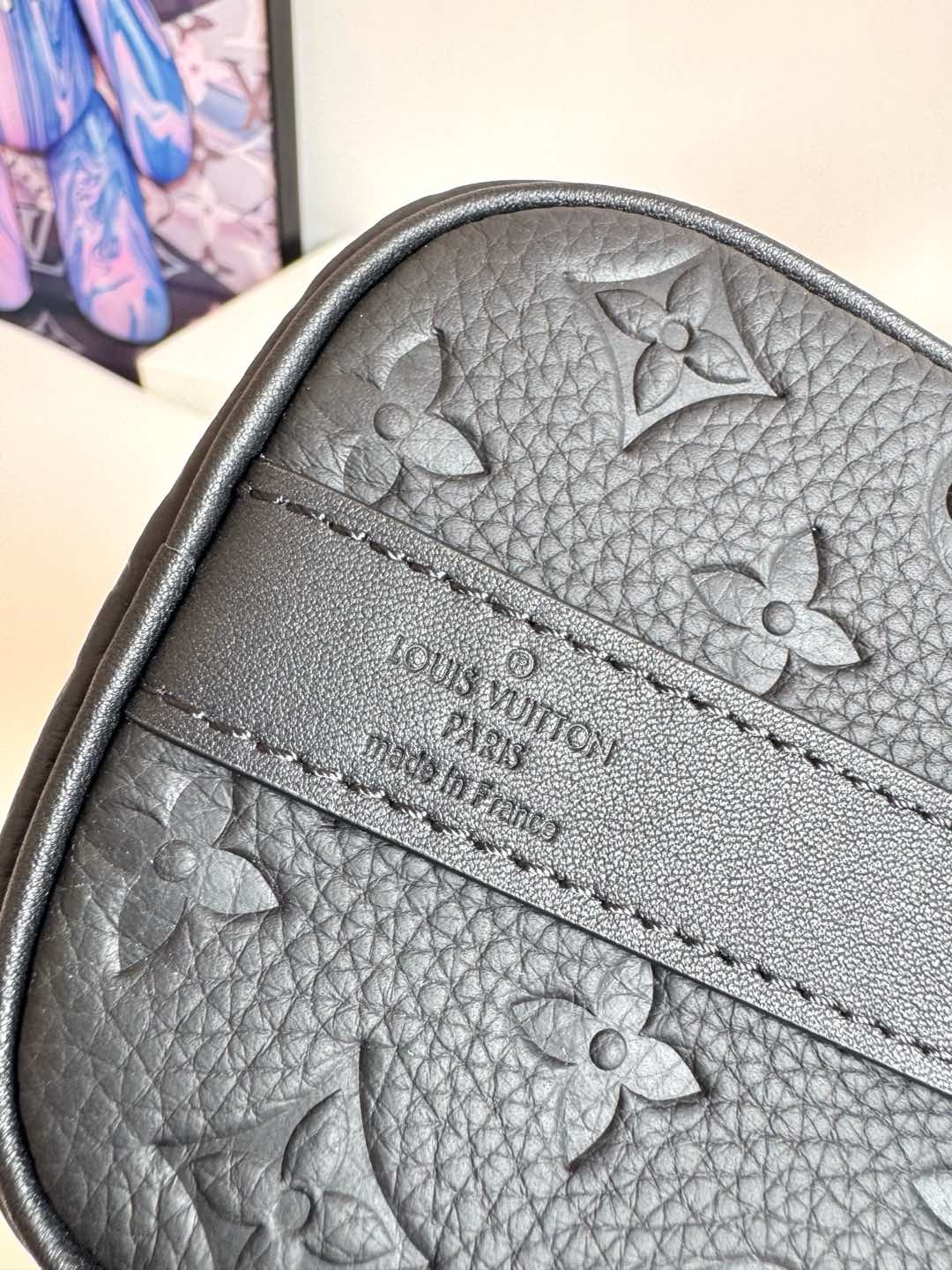 ルイ・ヴィトン「Louis Vuitton」Taurillon Monogram ハンドバッグ