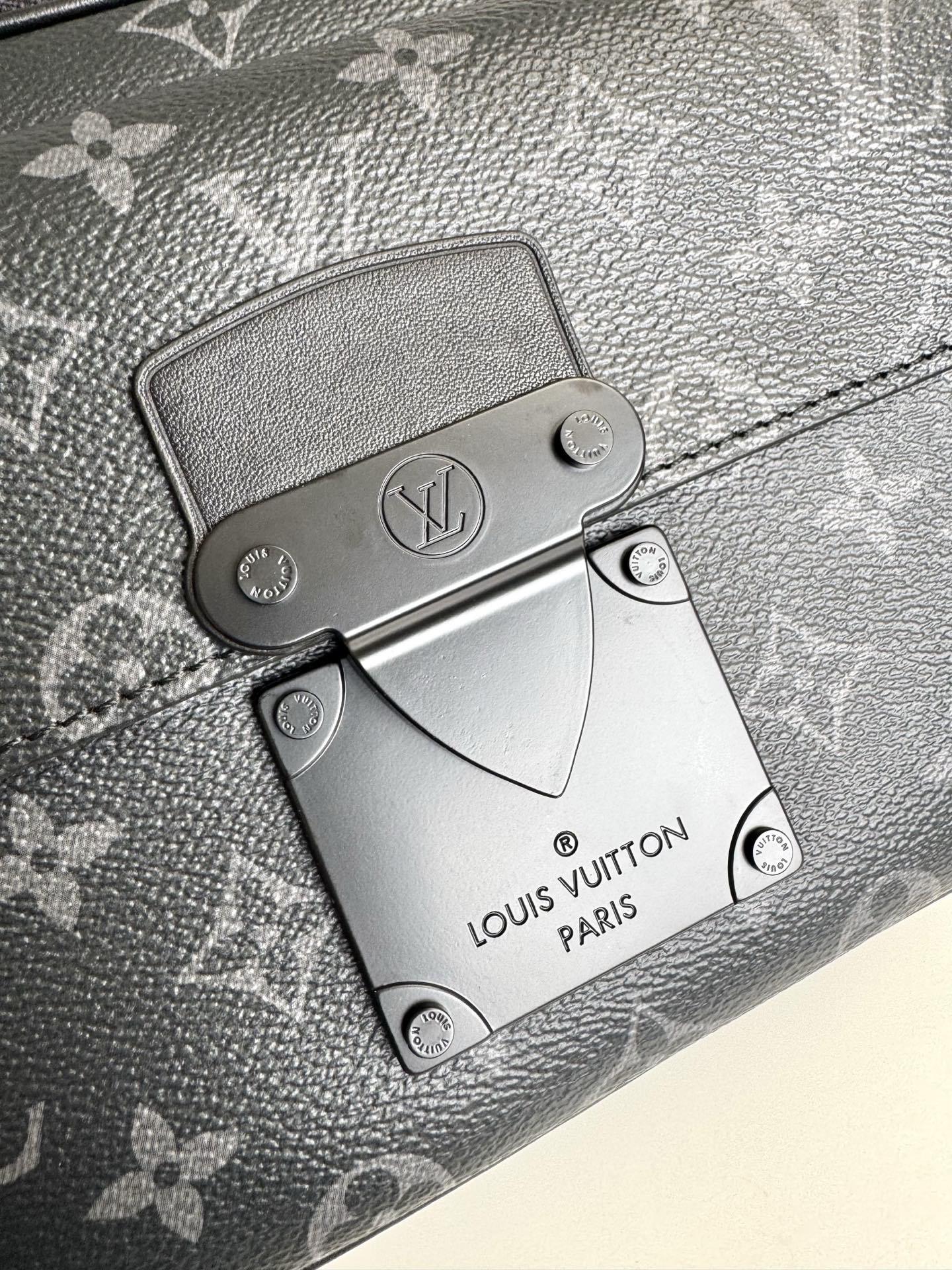 ルイ・ヴィトン「Louis Vuitton」SLo メッセンジャーバッグ