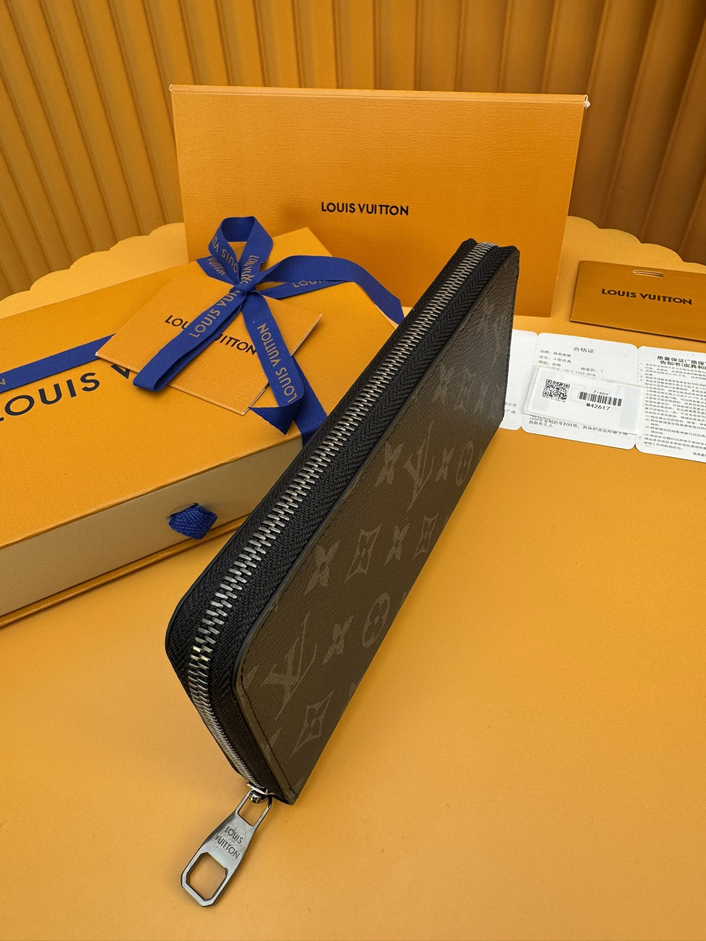 ルイ・ヴィトン「Louis Vuitton」Zippy ラジッパー式長財布