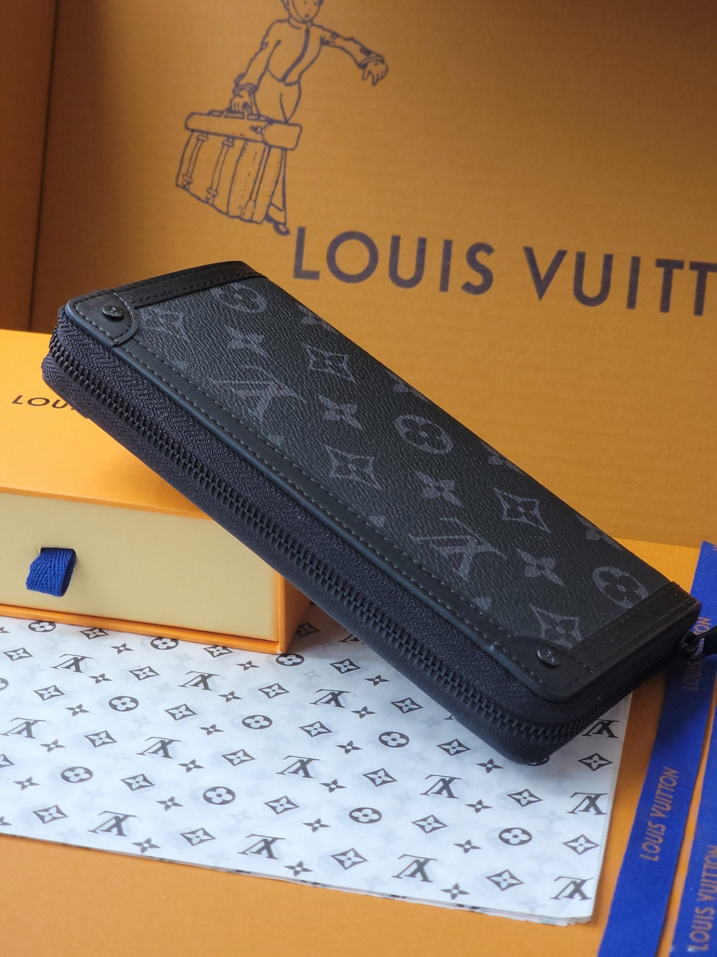 ルイ・ヴィトン「Louis Vuitton」TRUNK ラジッパー式長財布