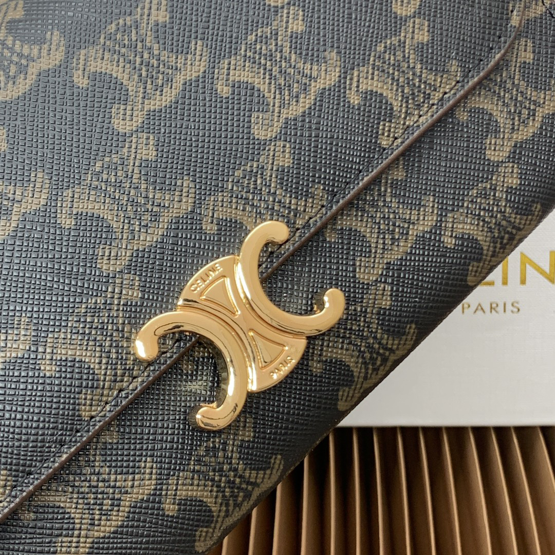 セリーヌ「Celine」トライアンンフェ ラージ グレーズドレザー ウォレット