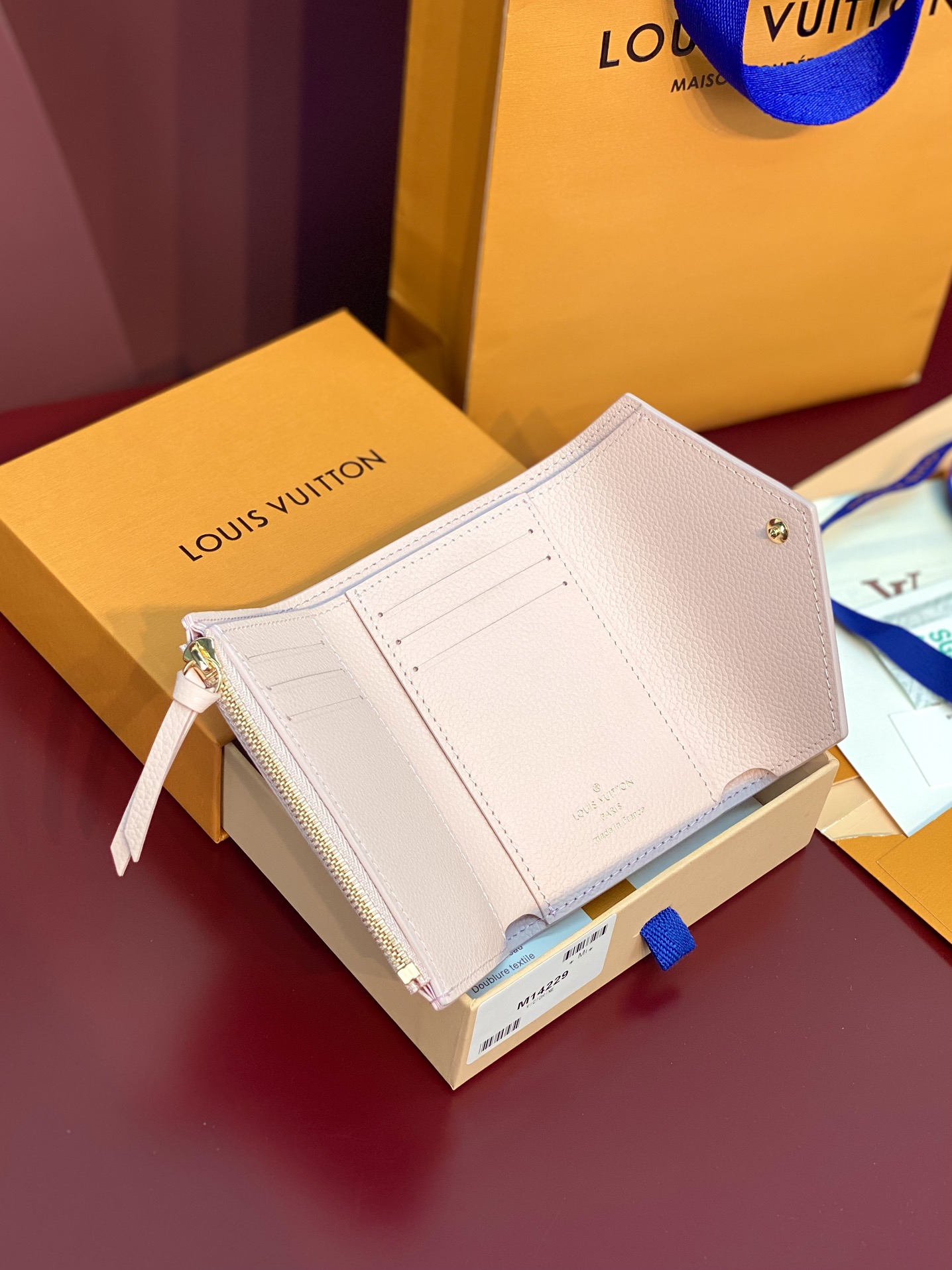 ルイ・ヴィトン「Louis Vuitton」 VICTORINE ウォレット