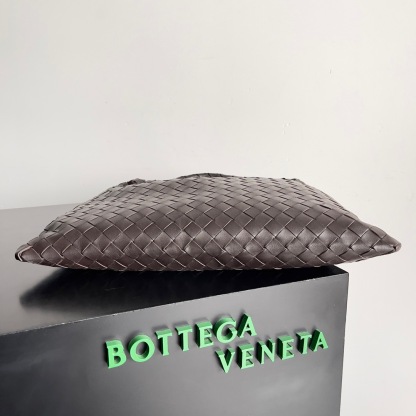 ボッテガ・ヴェネタ「Bottega Veneta」ホップ ショルダーバッグ ラージ レザー