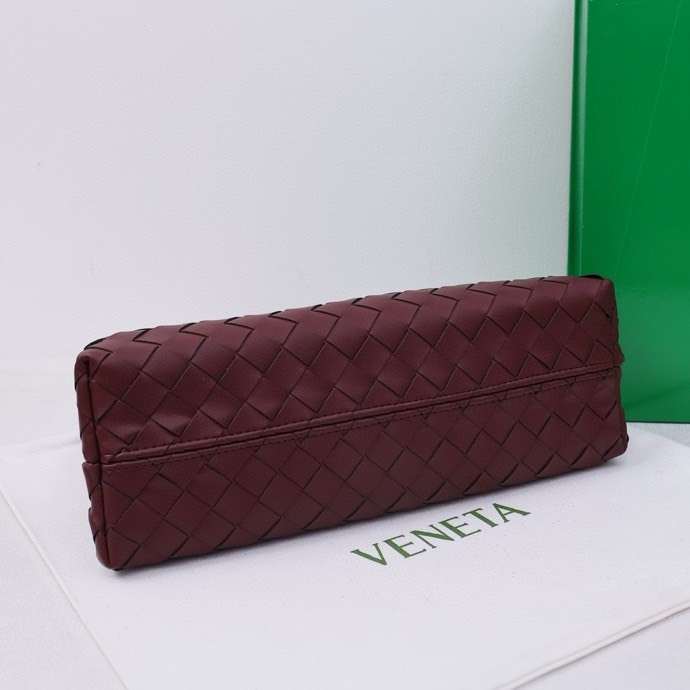 ボッテガ・ヴェネタ「Bottega Veneta」スモール イーストウエスト アンディアモ イントレチャート レザー ショルダーバッグ