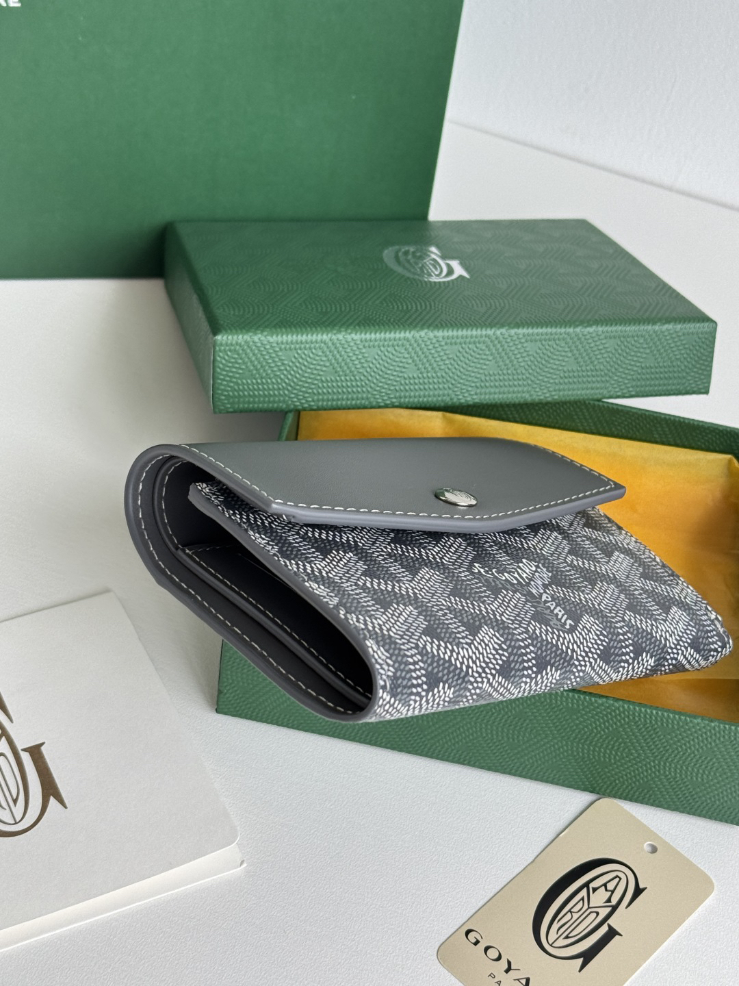 ゴヤール「Goyard」Saint Pierre 財布