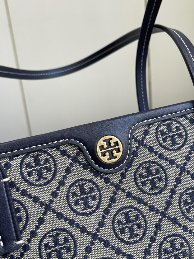 トリー バーチ「Tory Burch」 T Monogram ショッピングトート