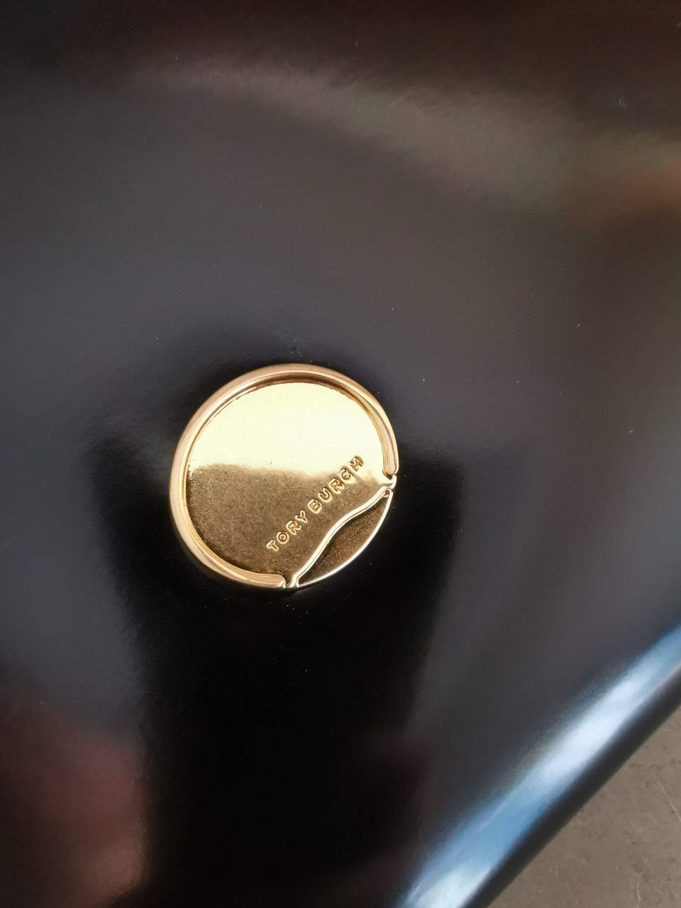 トリー バーチ「Tory Burch」ROBINSON 漆皮两用ショルダーバッグ