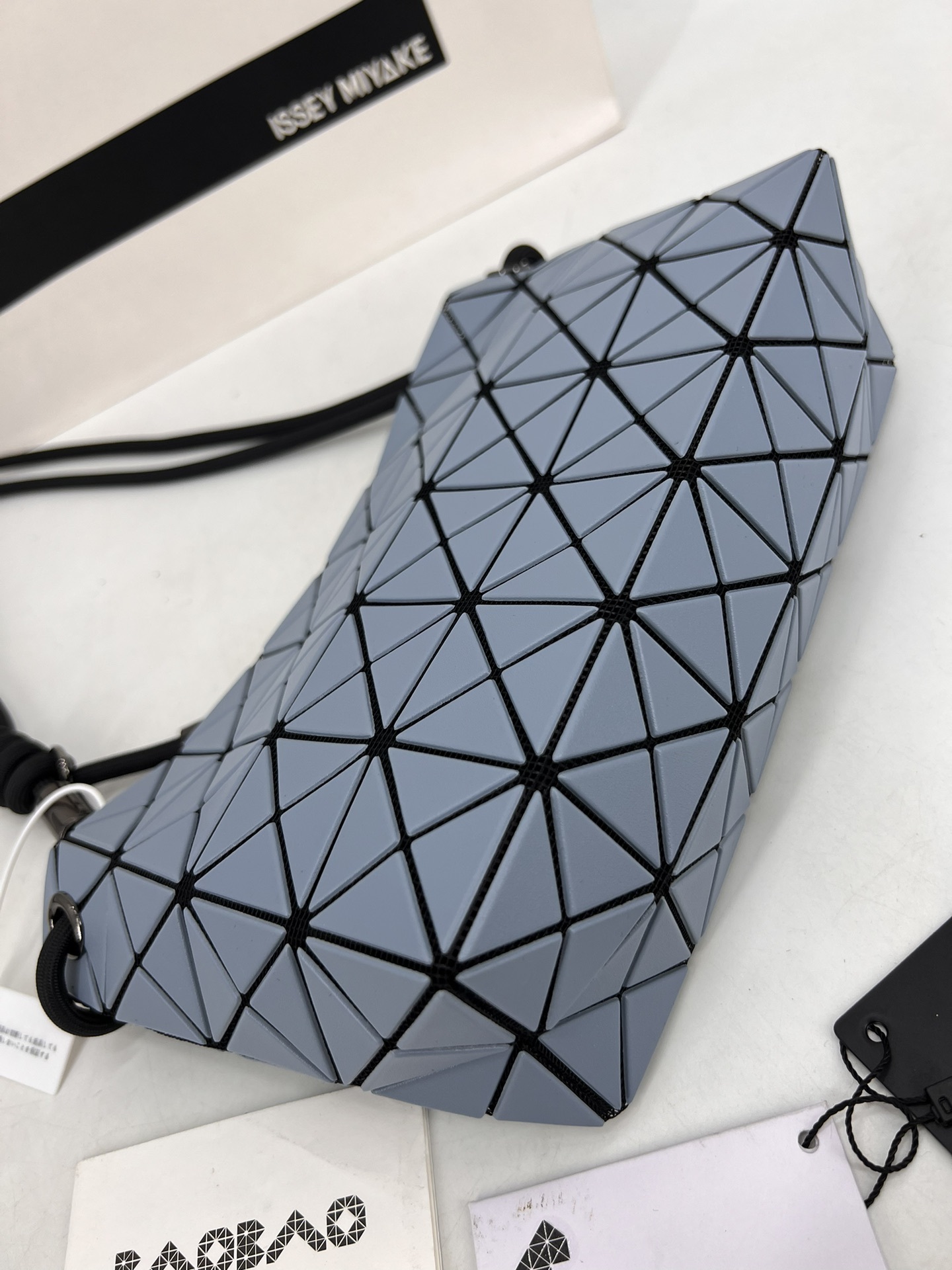 イッセイ・ミヤケ「Issey Miyake」ボストンショルダーバッグ